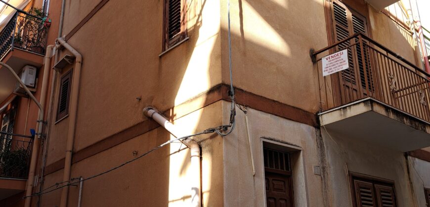 Termini Imerese: casa indipendente via Lo Monaco