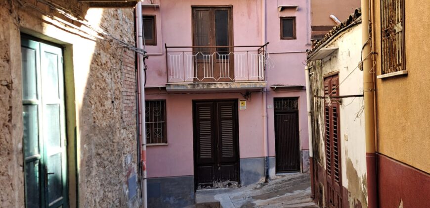 Termini Imerese: casa indipendente via Ergotole